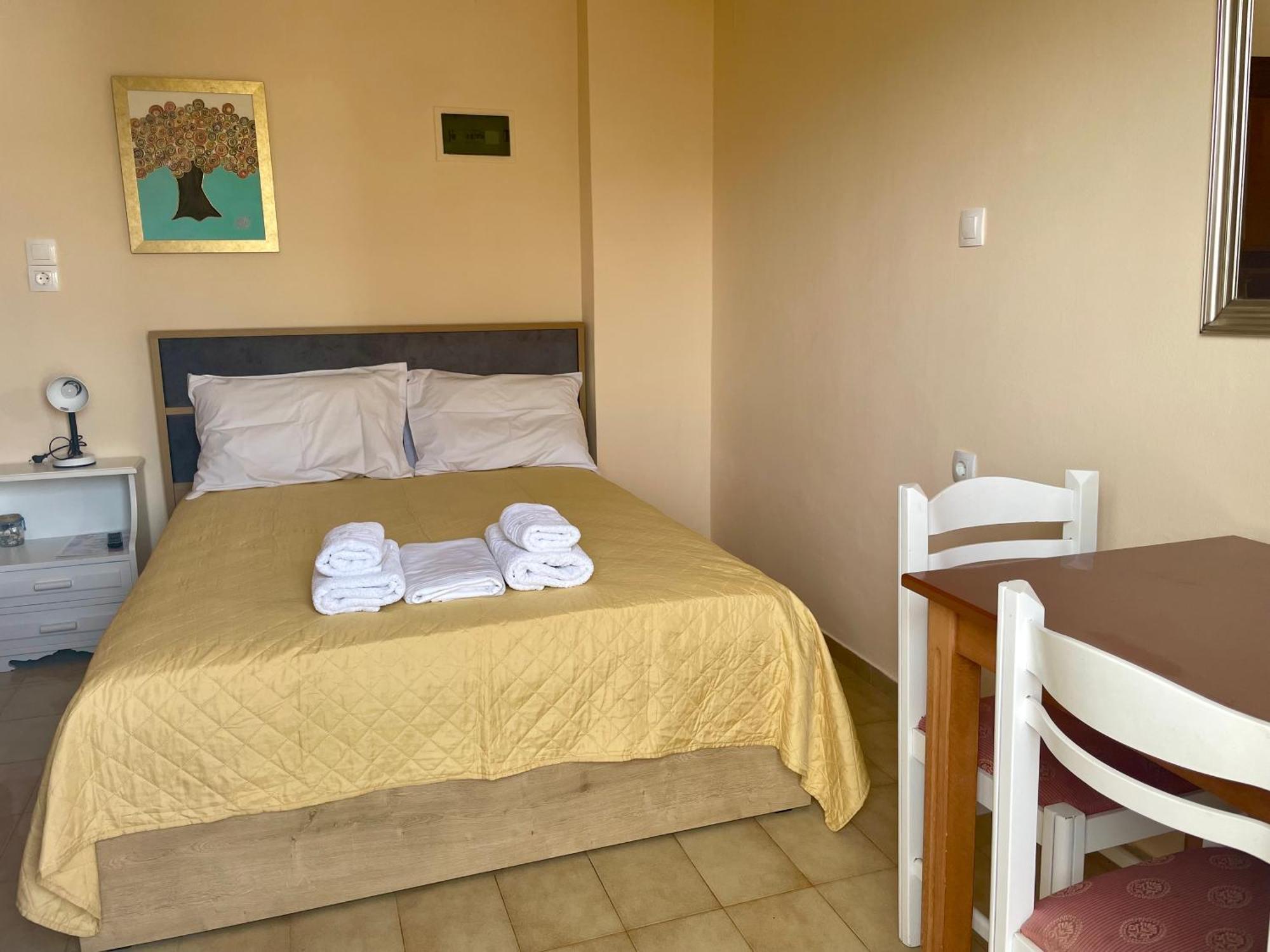 Eleni Apartment Kíssamos Екстериор снимка